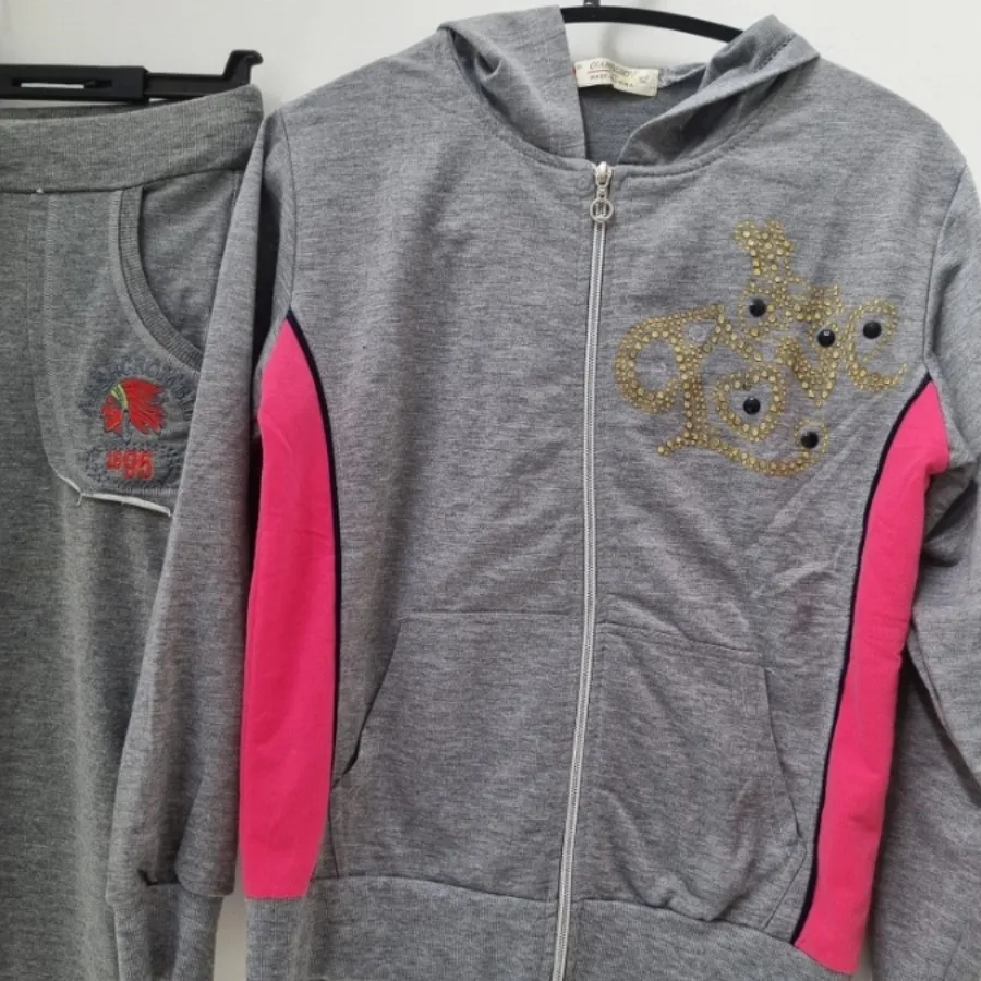 سوییشرت و شلوار