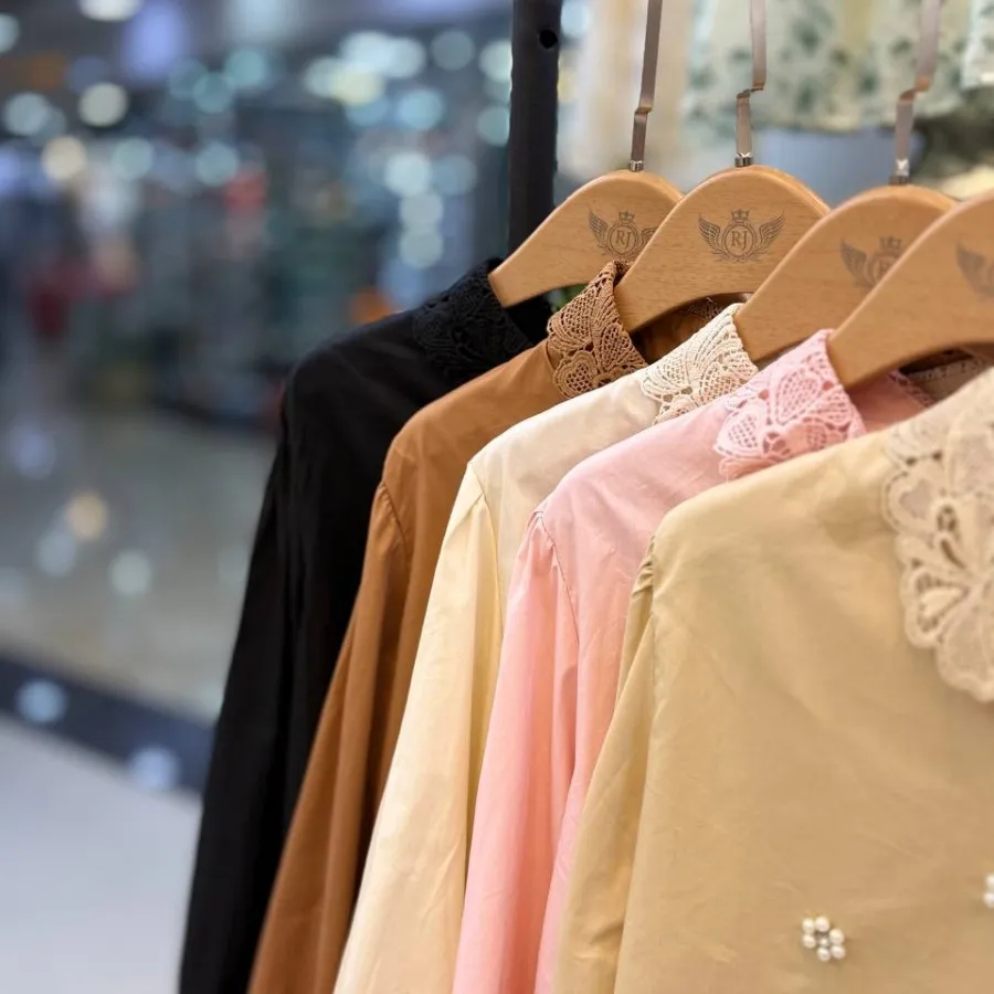 شومیز نگین دار