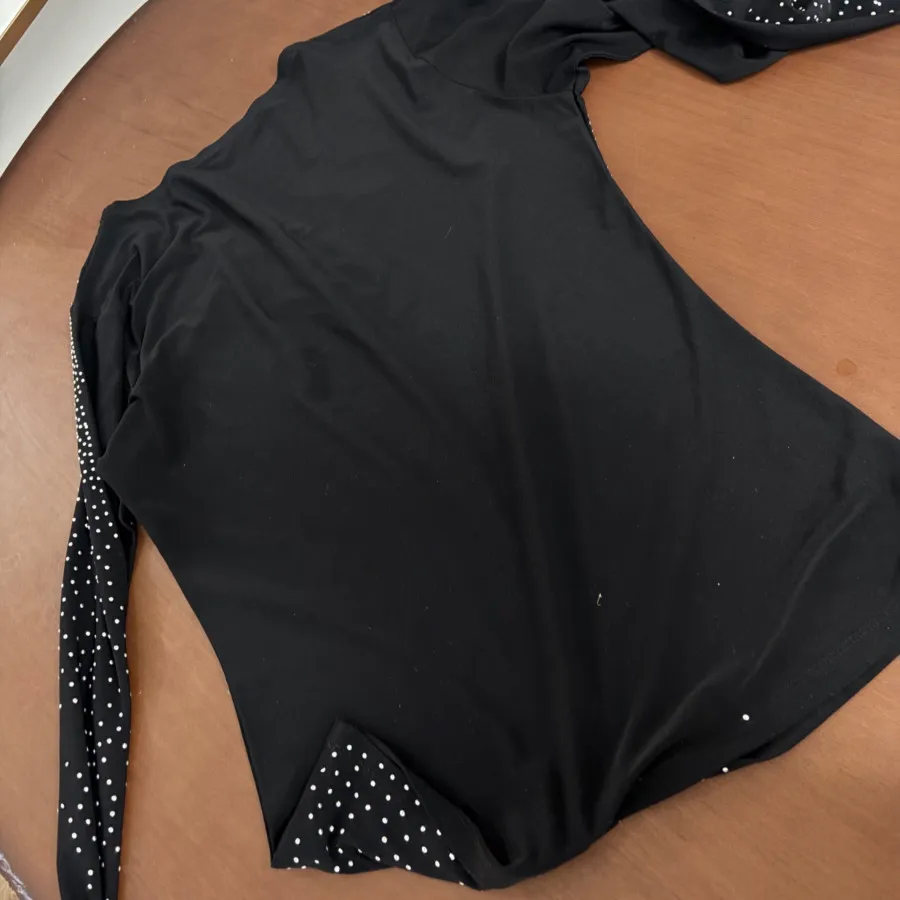 بلوز زیر مانتو یا کتی