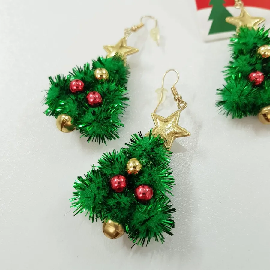 گوشواره کاج کریسمسی