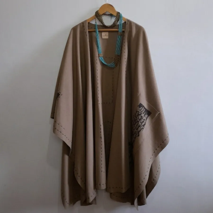 پانچو دستدوز پشمی مزونی