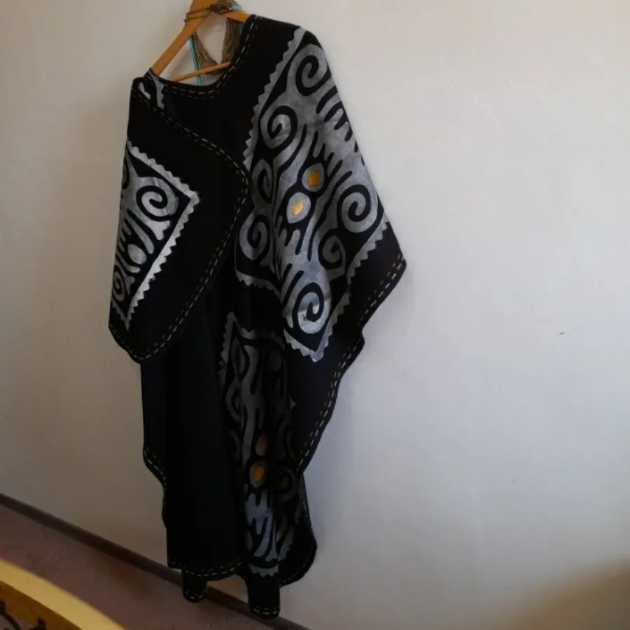 پانچو پشمی دستدوز مزونی