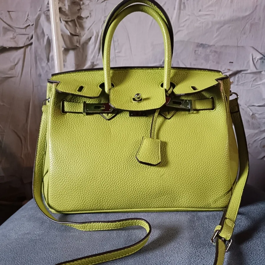 کیف دوشی دستی