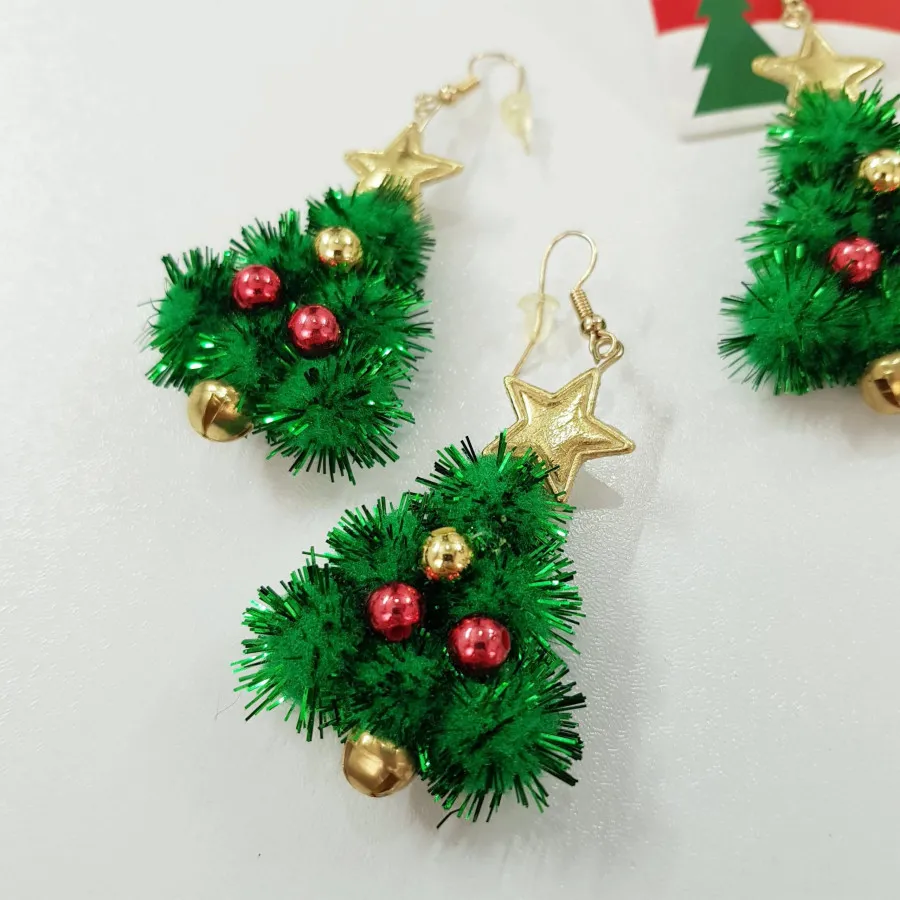 گوشواره کاج کریسمسی