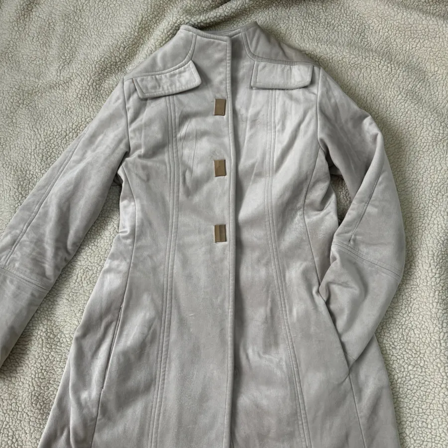 پالتو مخمل کرم