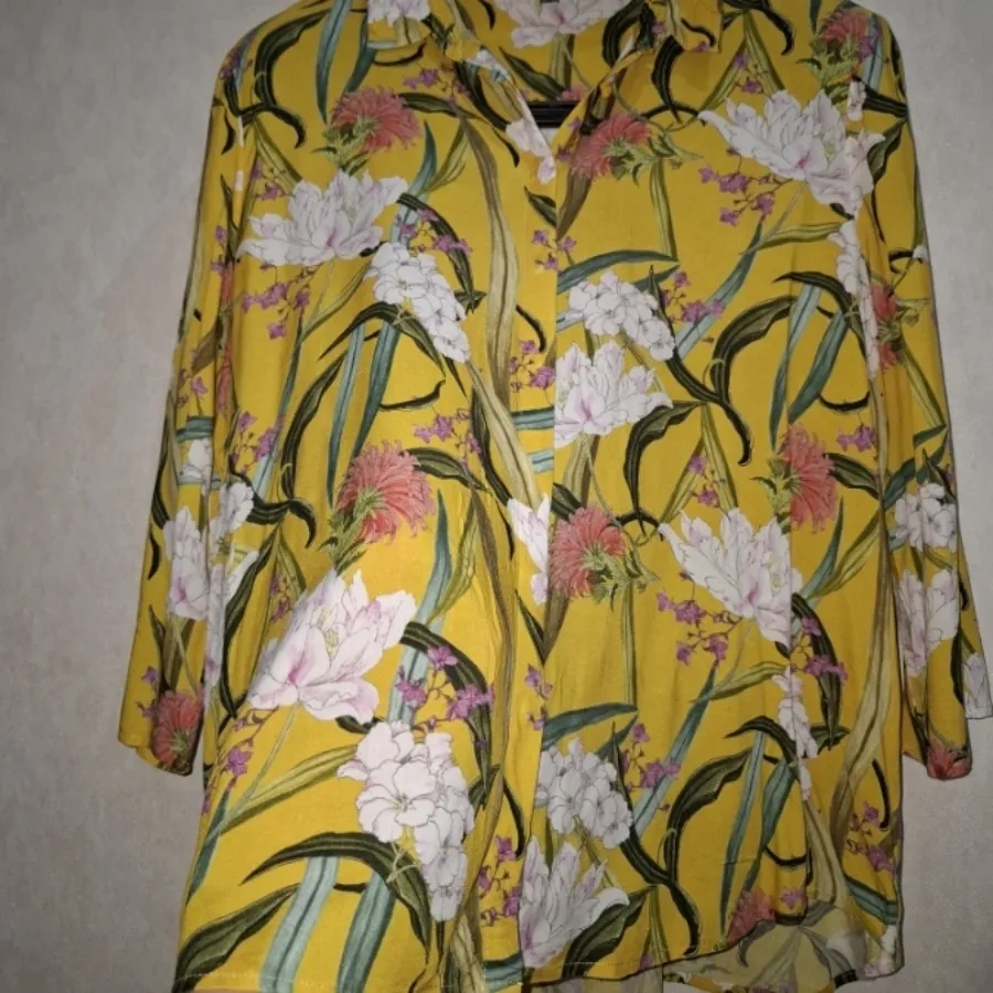 شومیز طرحدار بلند