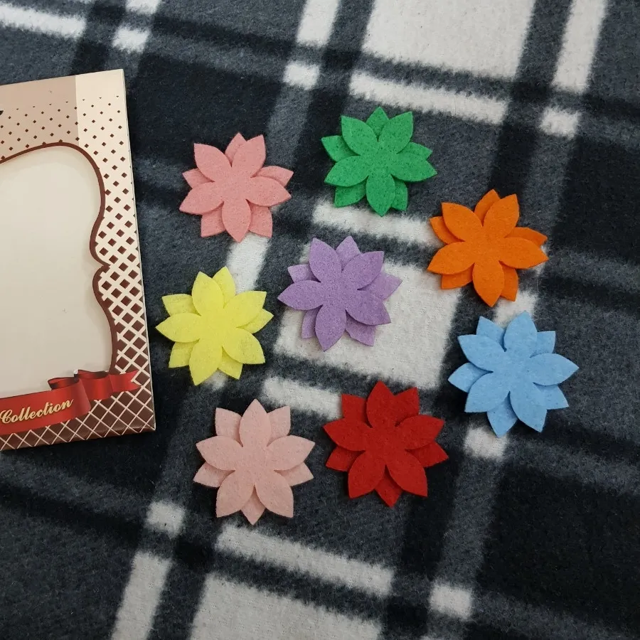 گل لیلیوم نمدی(16تا،8رنگ)