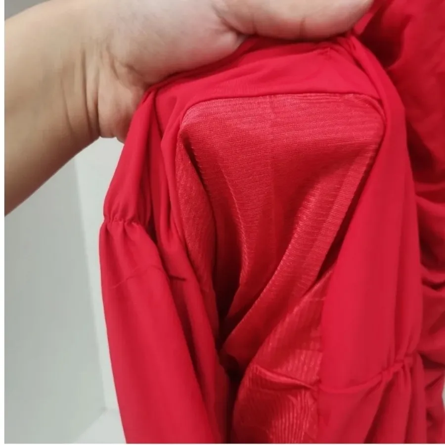 لباس قرمز یلدا استین چین