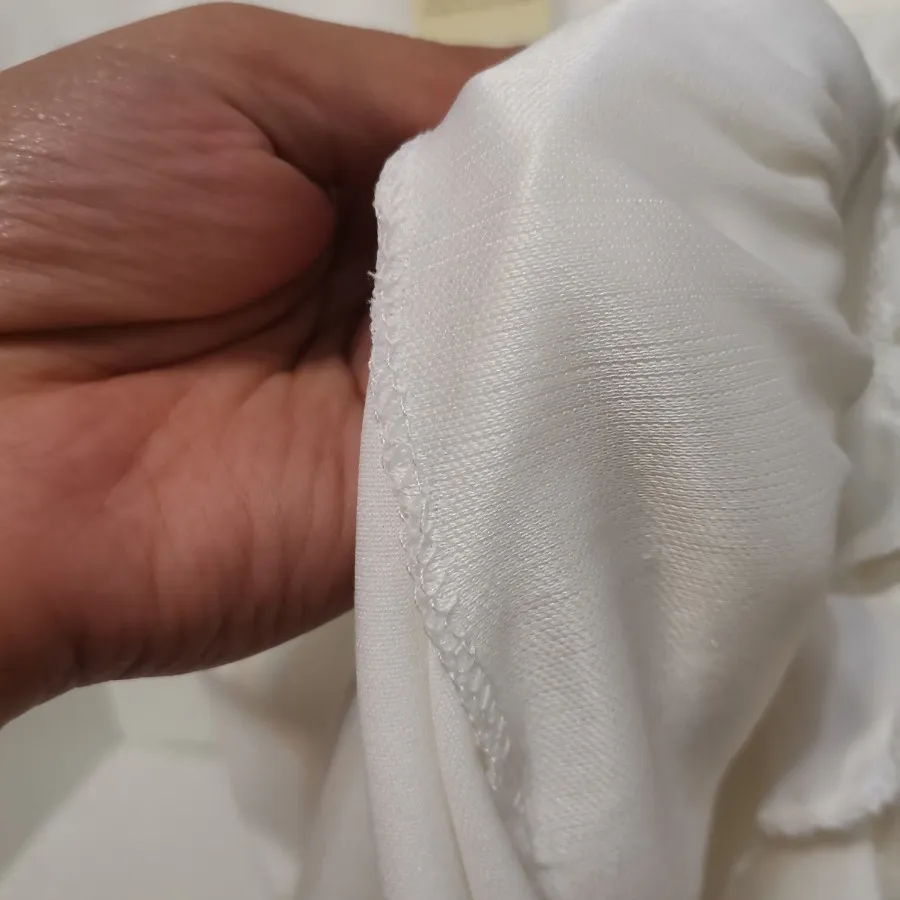 لباس سفید استردارپاپیونی