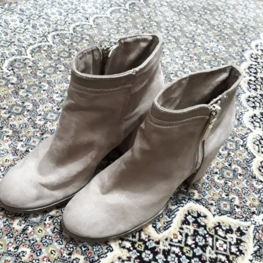 نیم بوت برشکا