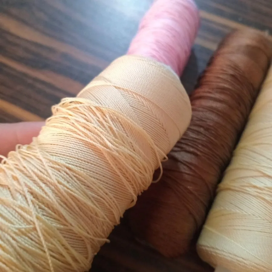 نخ ابریشم و مکرومه