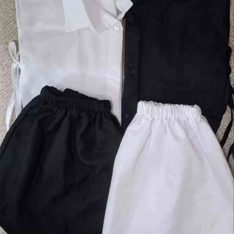 یقه و دامنک