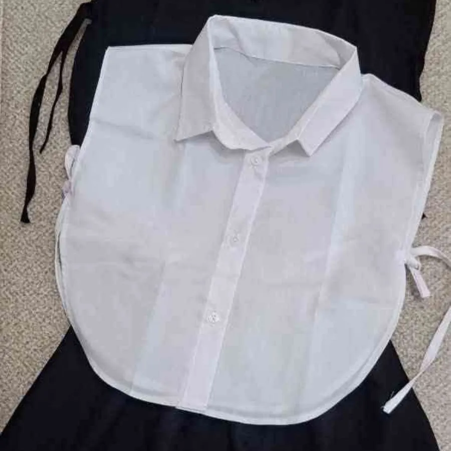 یقه و دامنک