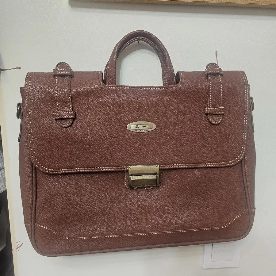 کیف چرم مصنوعی دینا چرم