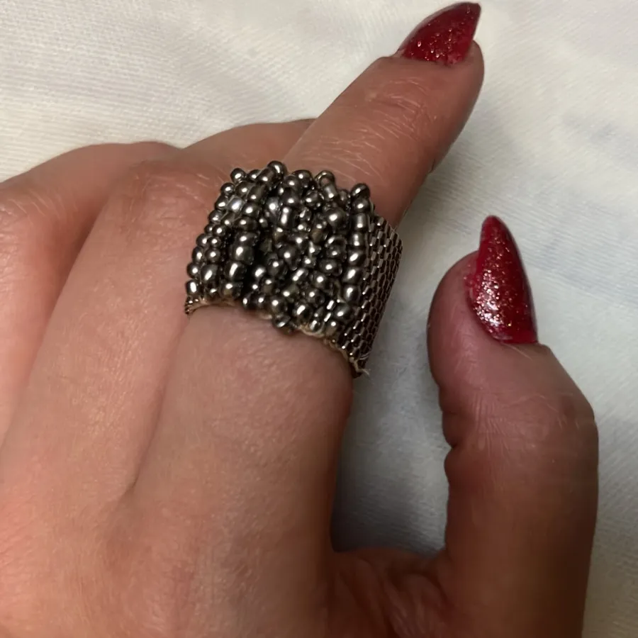 انگشتر منجوق بافی