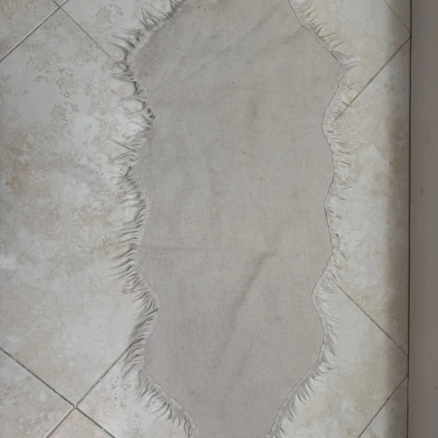 رو تختی شال مبل خز سفید