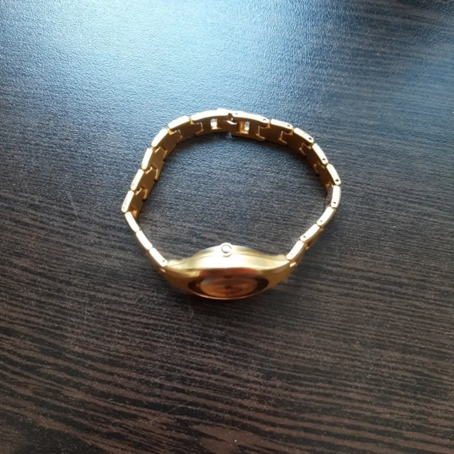 ساعت طلایی زنانه