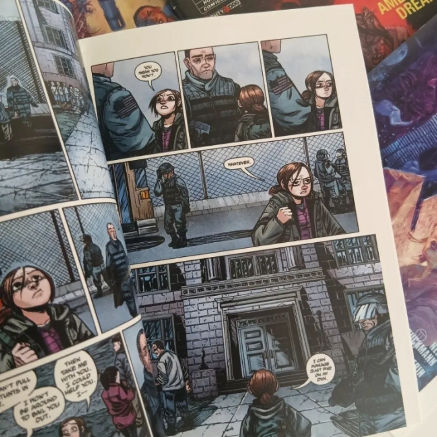 کتاب کمیک اخرین نفر