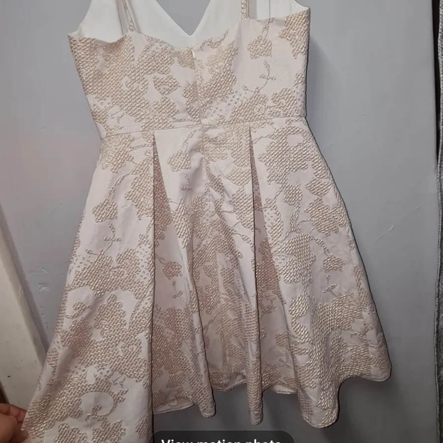 پیراهن عروسکی