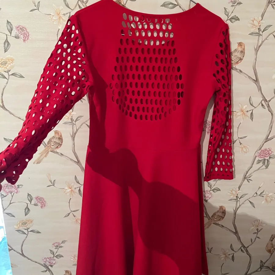 پیراهن قرمز