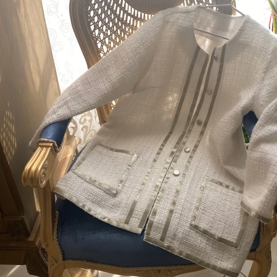 کت پشمی سفید شنل