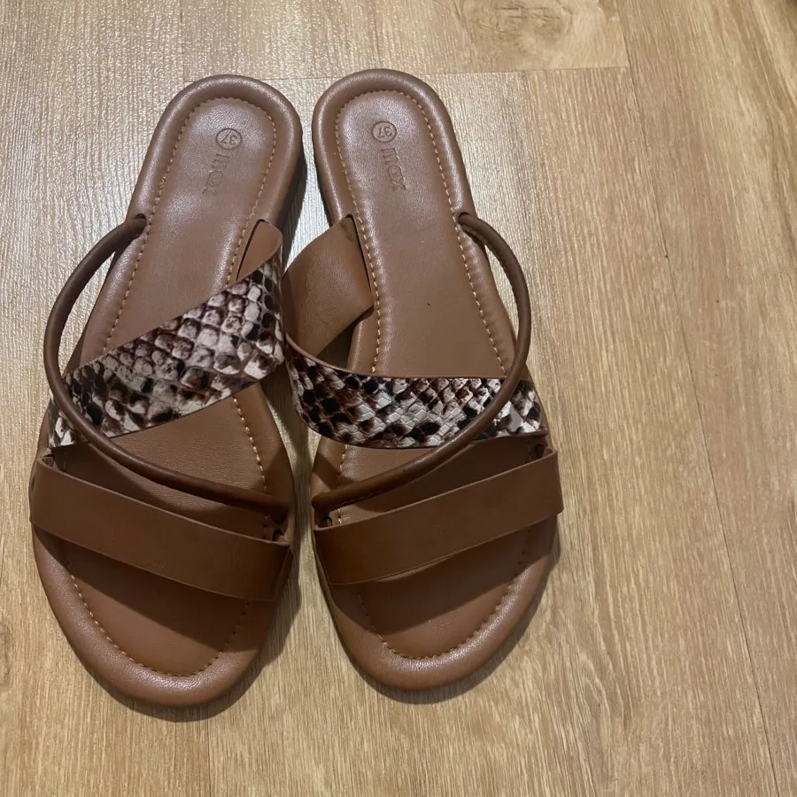 صندل برند مکس