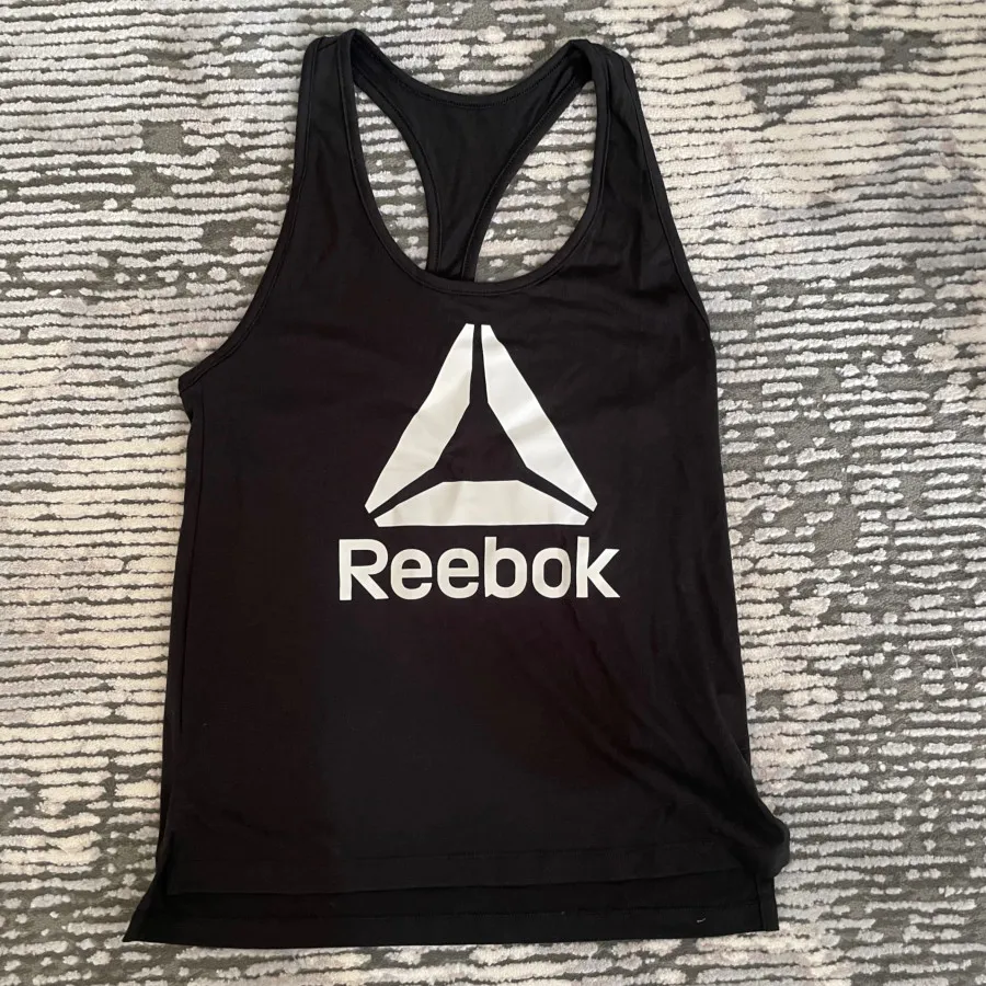 تاپ ورزشی ریباک