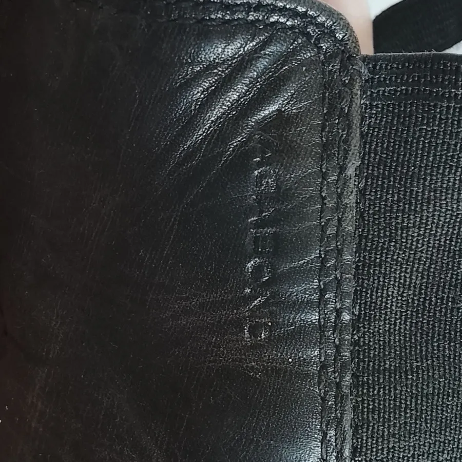 نیم بوت واگابوند