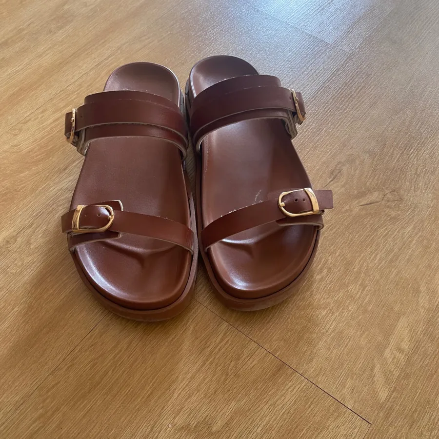 صندل طرح زارا