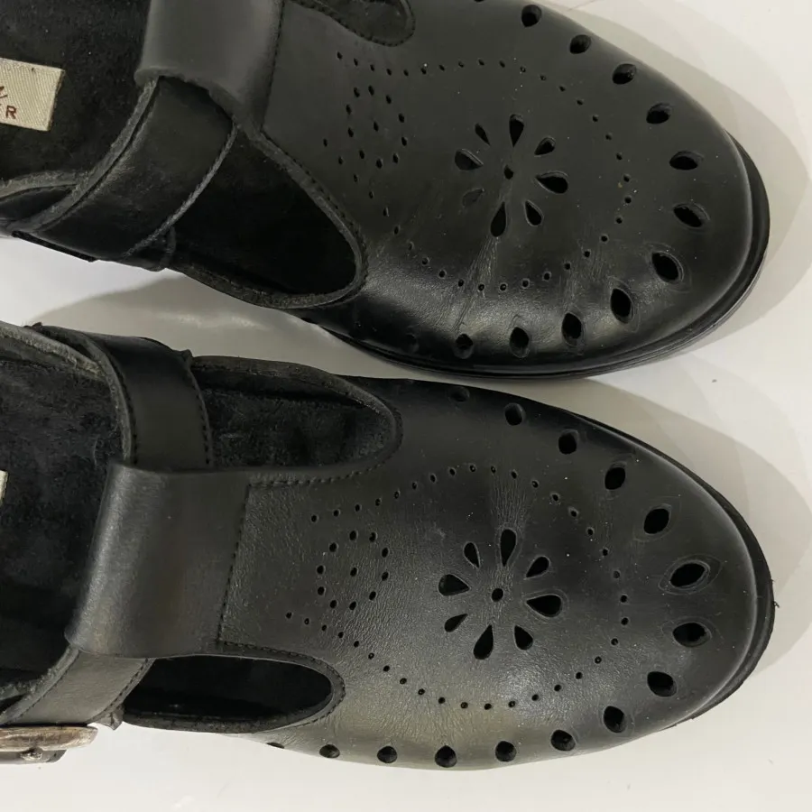 کفش چرم طبی