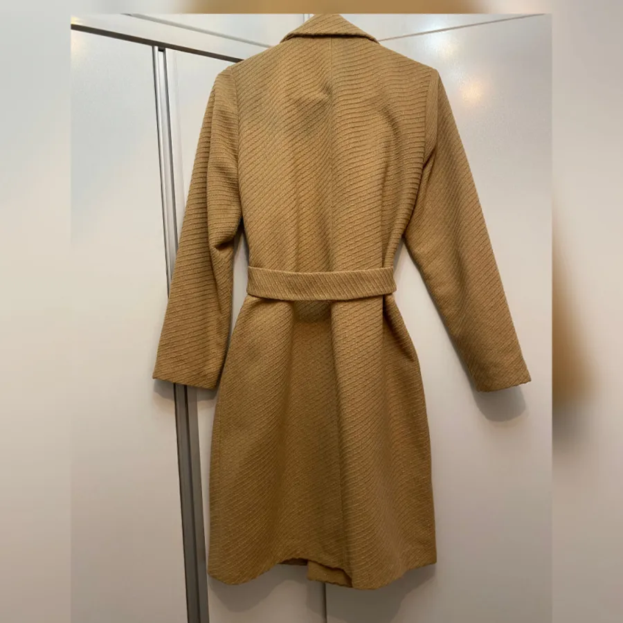 پالتو شتری رنگ