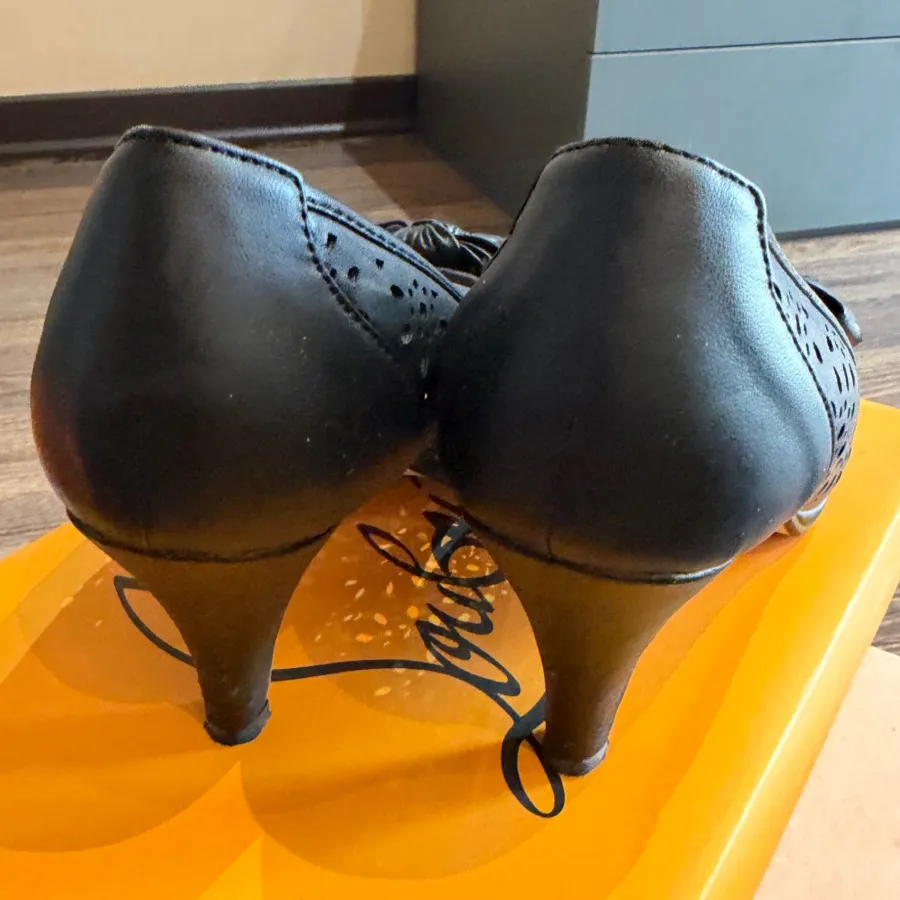 کفش پاشنه 5سانت