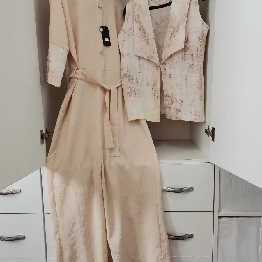 ست دوتکه اورال وجلیقه کرم