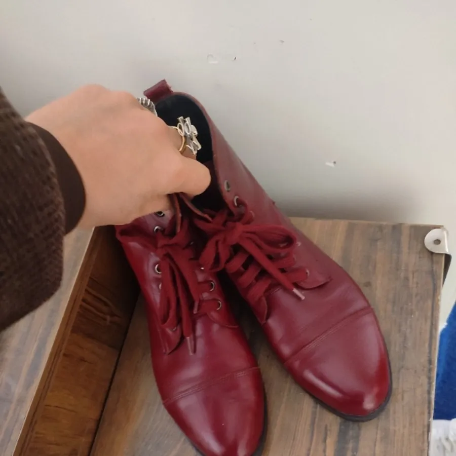 نیم بوت چرمی