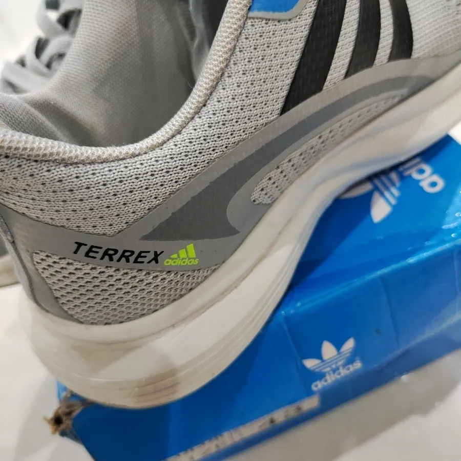 کتونی آدیداس