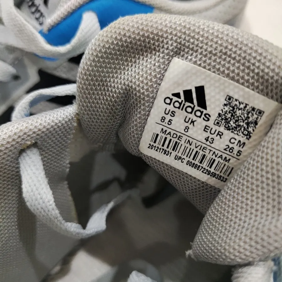 کتونی آدیداس