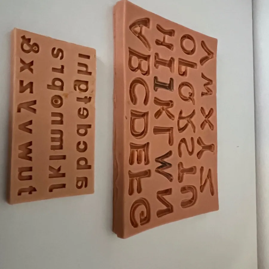 قالب سیلیکونی  حروف