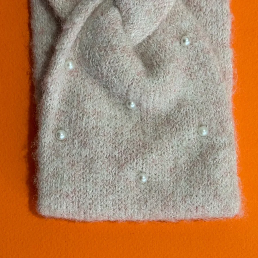 هدبند مرواریدی صورتی