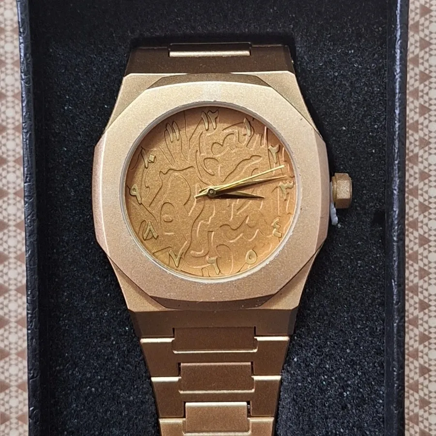 ساعت مچی مردانه بند کربنی