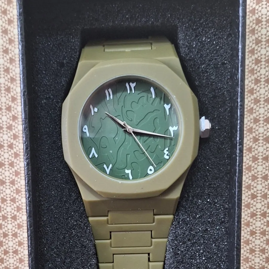 ساعت مچی مردانه بند کربنی