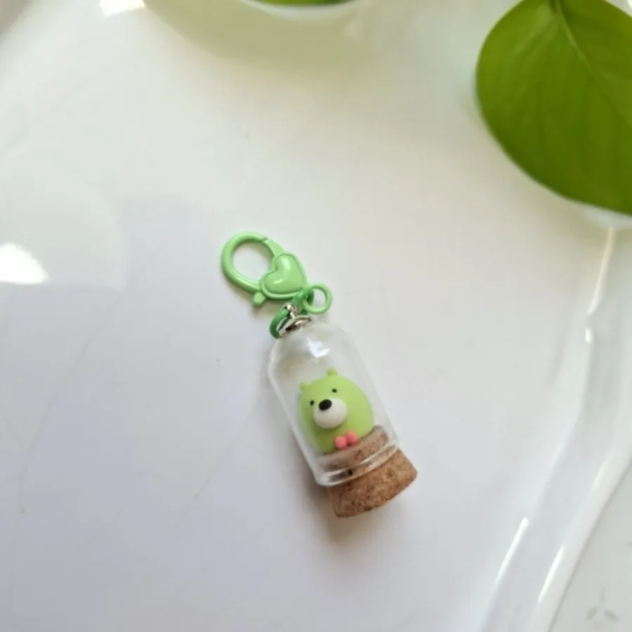 شیشه آویز عروسکی کیوت