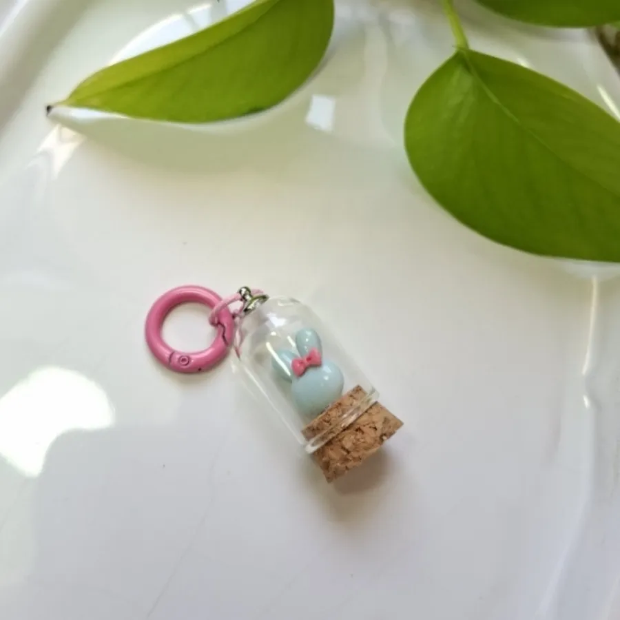 آویز عروسکی