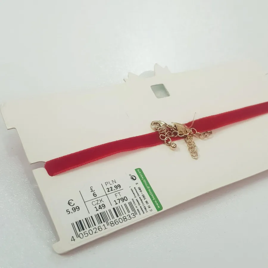 گلوبند مخمل قرمز کریسمس