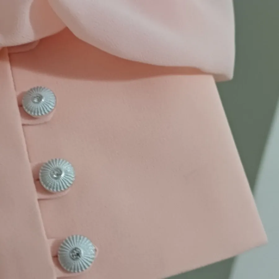 پیراهن مجلسی پوشیده