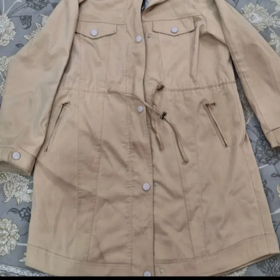 کاپشن کلاه دار