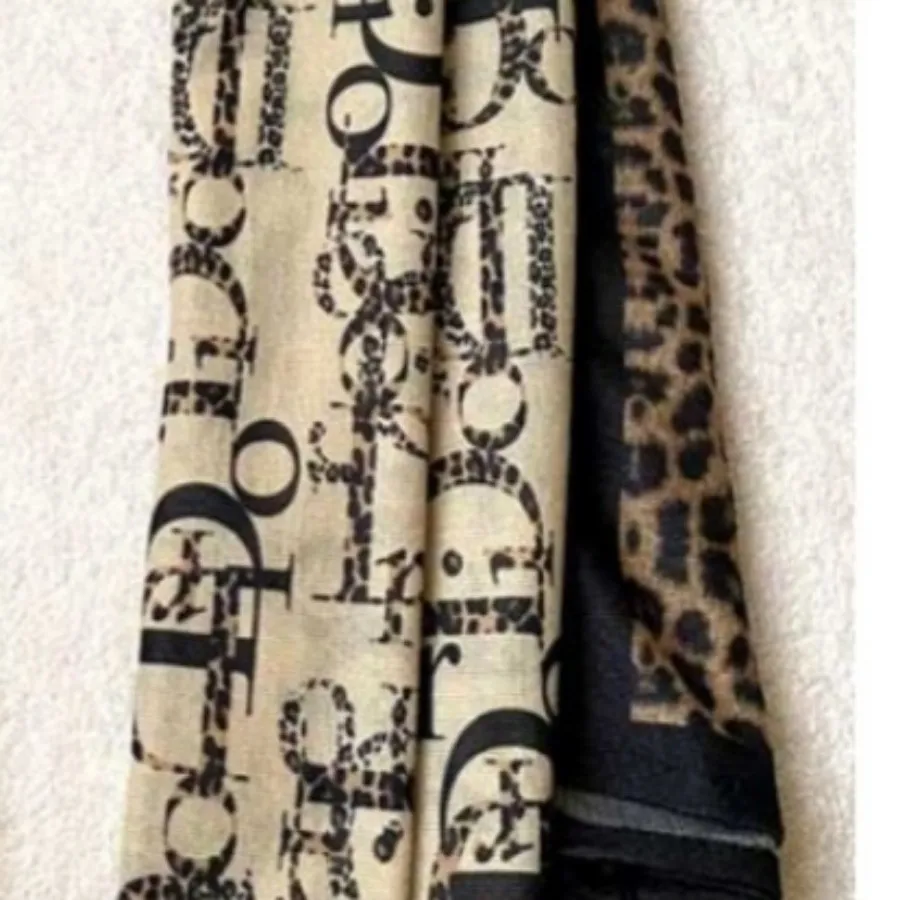 شال کرمی پاییزه چاپ یک رو