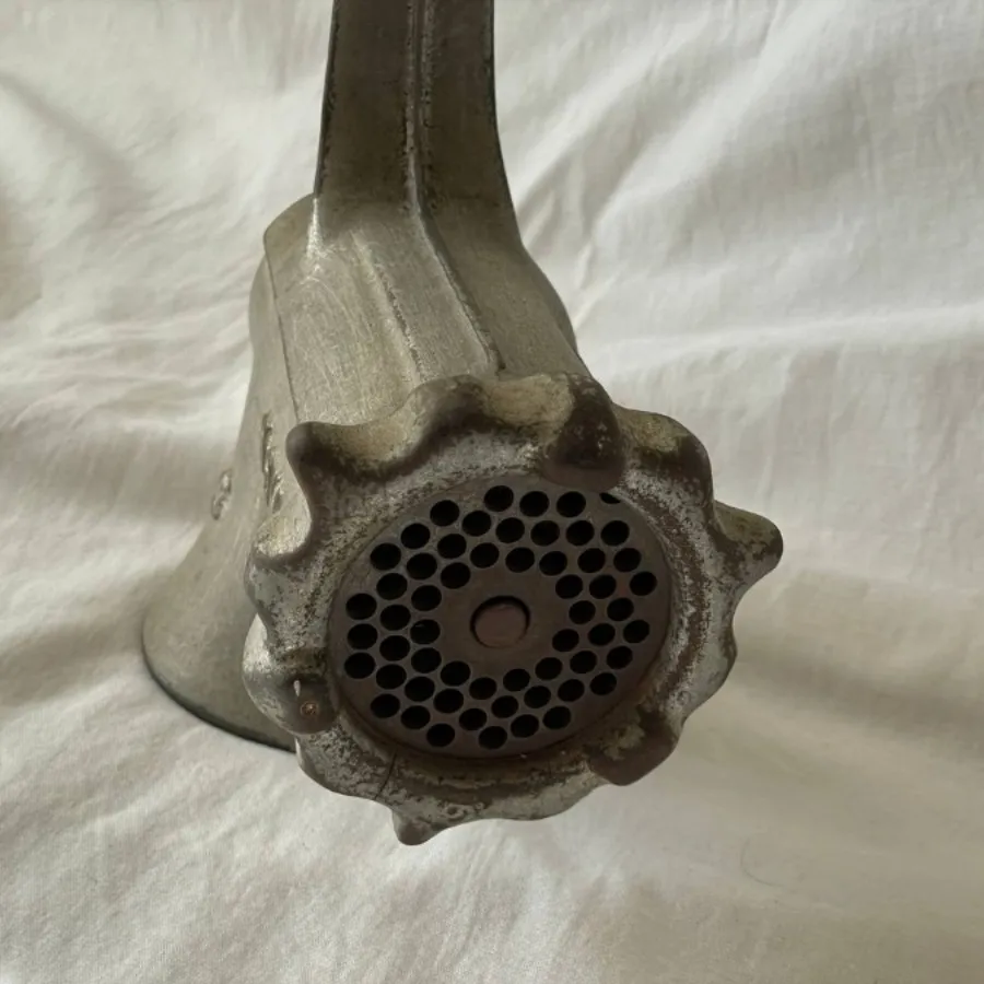 چرخ گوشت دستی آلمان قدیمی