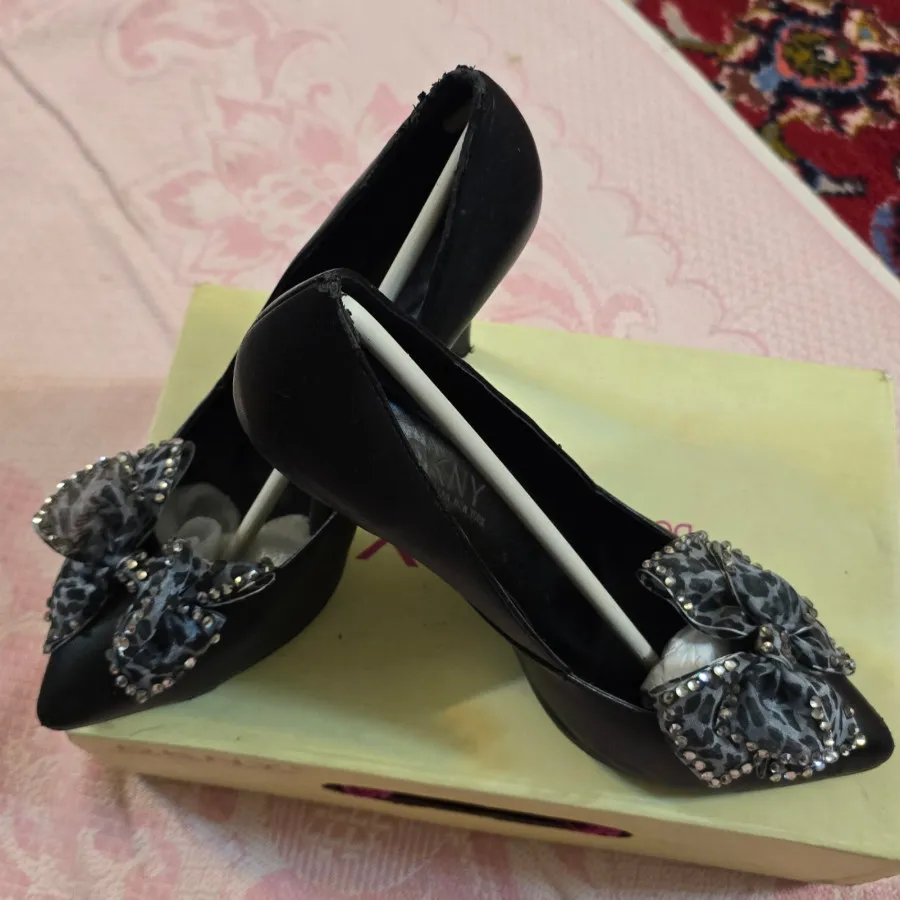 کفش پاشنه بلند زنانه