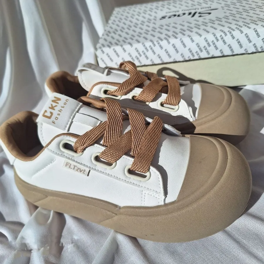 ??کتونی طرح گل