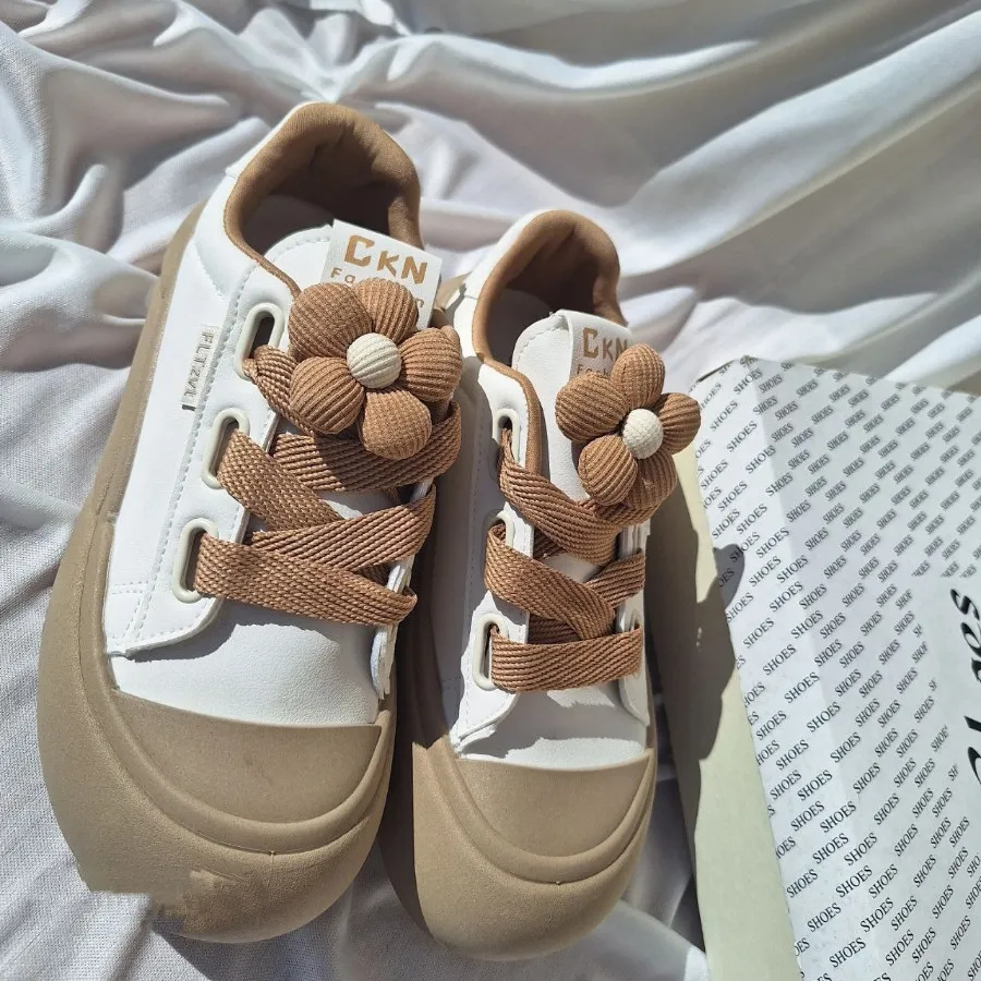 ??کتونی طرح گل جذاااب?